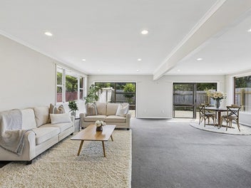 PRIVATE, SUNNY, SINGLE-LEVEL