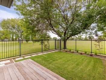 4.9% Yield, This Location, Why wouldn't you invest