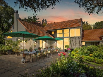 Dress Circle Location with Large Garage