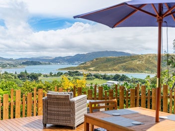 Private Setting | Stunning Views | Real Lifestyle