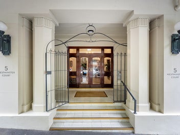 Sunlit North West Character Dream