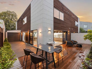 Grand Design & Dimensions