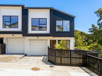 Parkside Freehold Residence