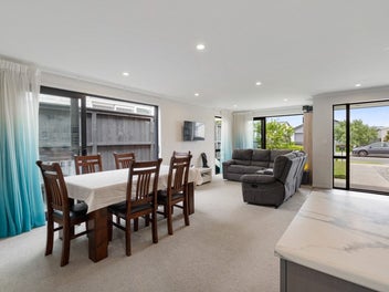 On the move and committed to selling!