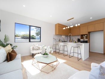 Brand New with a View in the Bay