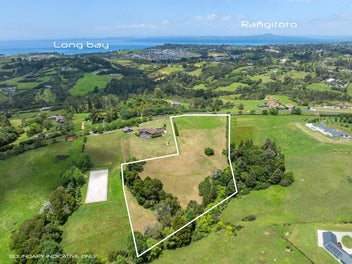 2 Beautiful Hectares - Best of Both Worlds
