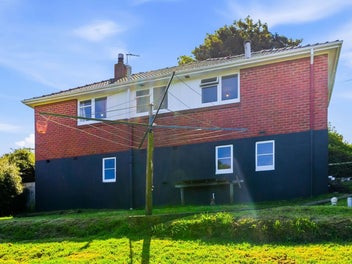 Elevated Brick Beauty with Sun
