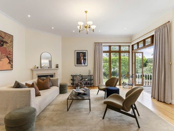 Villa elegance, spacious family living