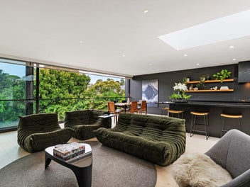 Resort living on Rose