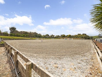 EQUESTRIAN FACILITY - LAND BANK WITH INCOME