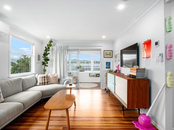 THOUGHTFUL DESIGN MEETS FAMILY LIVING