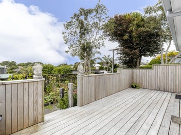 RELAXED, LOW MAINTENANCE AND SECURE