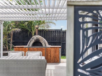 Private Family Oasis with Spa