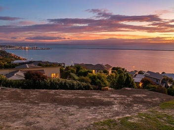 Elevated Section with Panoramic Views