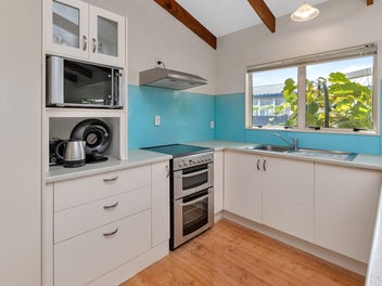 Kensington Freestanding Townhouse!