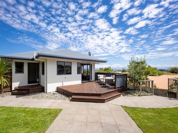 Expansive Views & Exceptional Secure Parking