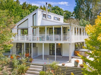 Lifestyle magic amongst the treetops