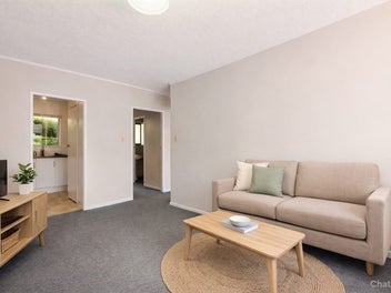 Perfectly Positioned Hataitai Bolt-Hole