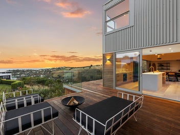 The View Takes Centre Stage