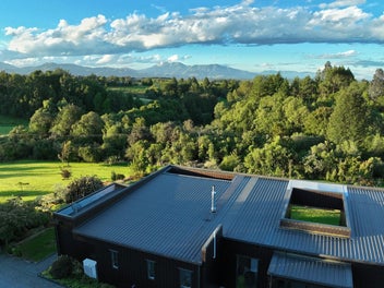 Effortless Elegance with Panoramic Mountain Views