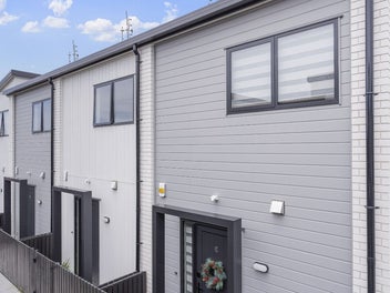 Last One Available - Comfort, Bright and Quiet