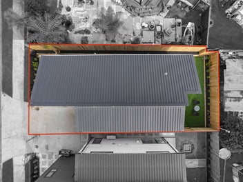 Standalone Home - Road Frontage!