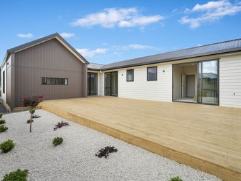 Sun-Kissed Brand New Haven in Huapai