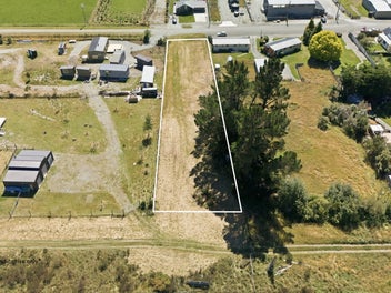 PRICE REDUCED - VENDOR WANTS THIS SOLD!!