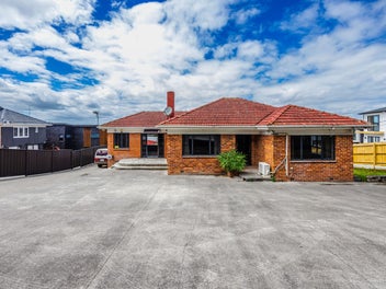 BIG LAND. BIG POTENTIAL. 1,012 SQM FREEHOLD