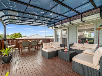 Classic Character with Quarter-Acre Space