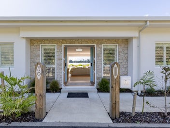 Refined Coastal Living