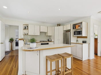 VENDOR READY TO SEE OFFERS – BEO $895,000