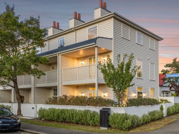 Brooksfield Build, Architectural Design