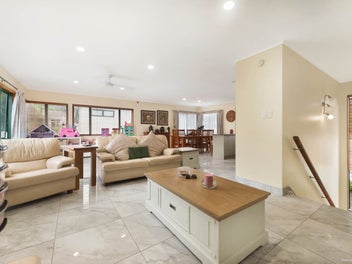 Sun, Style, and the Salt Air Lifestyle