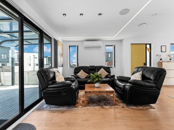 Realistic Vendors, Act Now !