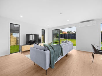 Contemporary Family Living | Mike Greer Home