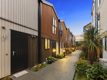 Inner-City Strategic Gold