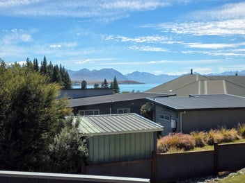 Views, Privacy & Potential: Lake Tekapo
