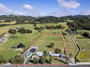 TWO HOMES AND SHED LIFESTYLE