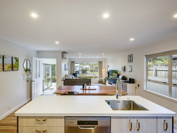 Stylish, Spacious and Perfectly Located