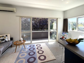 Townhouse Style + Double Garage