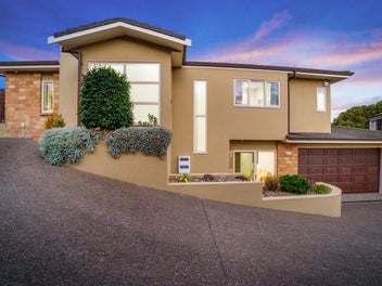 Living on Cornwall Park in the peace and quiet