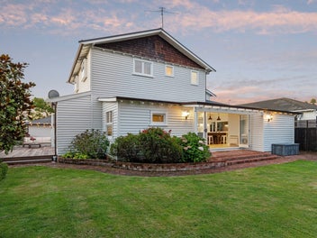 Classic Lines, Contemporary Living