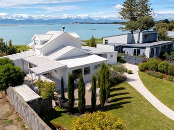Waterfront Position, Renovated and Ready