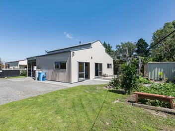 Unique Kiwi Classic Style American Barn