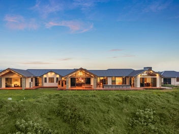 Ultimate Luxury with Lifestyle Living!