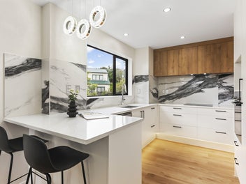 STANDALONE, FREEHOLD, MADE FOR FAMILY