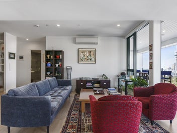 Spacious city sanctuary