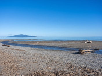 Te Horo Beach Section- Build your Coastal Escape