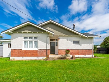 Classic Charm, Modern Updates, Big Land